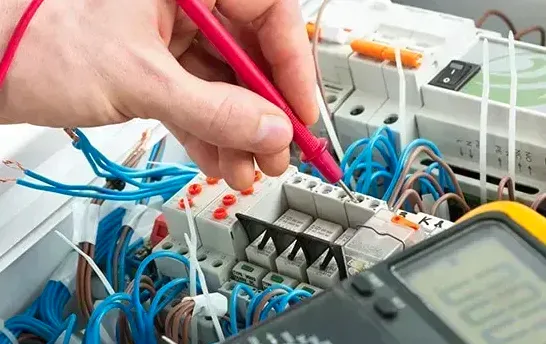 Professional electrician in Hillingdon